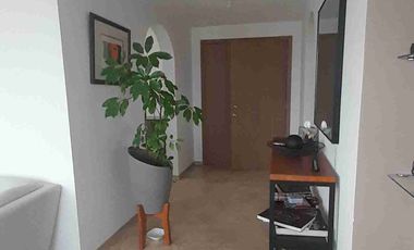 Arriendo Departamento Moderno, 3 Habitaciones, 200m2, No Amoblado, Linda Vista, Edificio Seguro, Ascensor