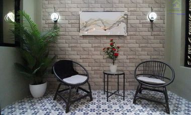 HOUSE AND LOT FOR SALE IN BF RESORT