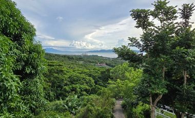 FOR SALE Private Family Compound with Breathtaking Lake Views & Expansion Potential – 1 Hectare