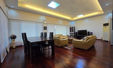FOR SALE Private Family Compound with Breathtaking Lake Views & Expansion Potential – 1 Hectare