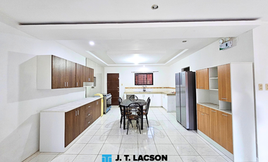 𝗙𝗼𝗿 𝗥𝗲𝗻𝘁: 𝗙𝘂𝗿𝗻𝗶𝘀𝗵𝗲𝗱 𝟰-𝗕𝗲𝗱𝗿𝗼𝗼𝗺 𝟮-𝗦𝘁𝗼𝗿𝗲𝘆 𝗔𝗽𝗮𝗿𝘁𝗺𝗲𝗻𝘁 𝗶𝗻 𝗗𝘂𝗺𝗮𝗴𝘂𝗲𝘁𝗲 𝗖𝗶𝘁𝘆