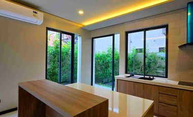 For Sale: Brand New Elegant Modern 3-Storey House in BF Homes Parañaque