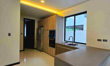 For Sale: Brand New Elegant Modern 3-Storey House in BF Homes