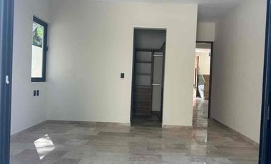 Se renta casa de 3 recámaras sin amueblar