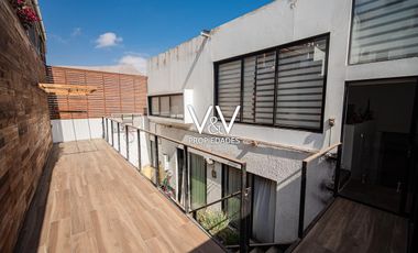 SE VENDE HERMOSA CASA EN VILLA HUAYQUIQUE.