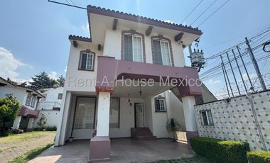 Casa Amueblada en Venta en Ocoyoacac, Juarez Chirinos MT 25-3552.