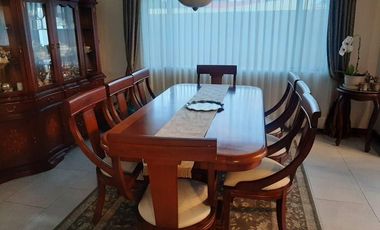 CASA EN VENTA 4 DORMITORIOS URB. SAN JOSÉ DEL VALLE CONOCOTO