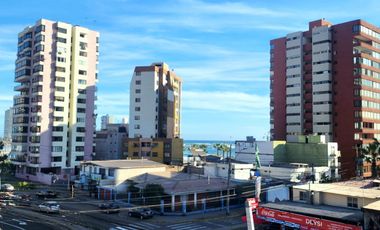 SE ARRIENDA DEPTO EN EDIF. CAVANCHA CLUB.