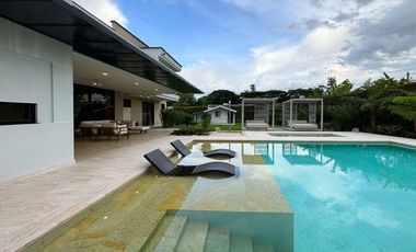 TE ALQUILO FINCA PALMA REAL EN COPACABANA LLAMANOS AL3052781248 DISFRUTA DE UN ENCANTADOR AMBIENTE DISPONIBILIDAD INMEDIATA