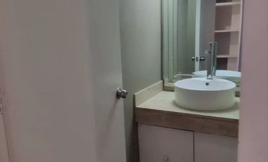 SE ALQUIILA MODERNO Y COMODO DEPARTAMENTO EN LA PERLA