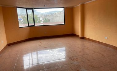 Venta de edificio en La Mitad del Mundo , Quito , Ecuador.