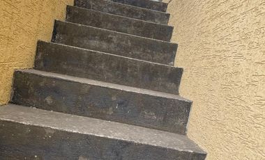 Venta de edificio en La Mitad del Mundo , Quito , Ecuador.