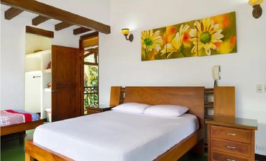 ALQUILO PARA TI HERMOSA FINCA CLARIVEL LLAMANOS AL3243991014 TE ESPERAMOS.