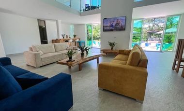 TE ALQUILO ESPECTACULAR FINCA LA CARLOTA EN BUCARAMANGA LLAMA AL3023096560 TE ESPERAMOS..