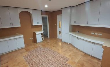 Well-Maintained 2-Storey House with Spacious Car Park for Sale in 📍 Pacific Village, Muntinlupa City 🏠