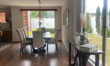 casa en venta dentro de condominio con espacio verde