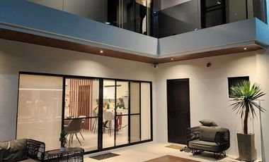ORCHARD GOLF AND COUNTRY CLUB, DASMARINAS, CAVITE 5br house semi furnished for sale