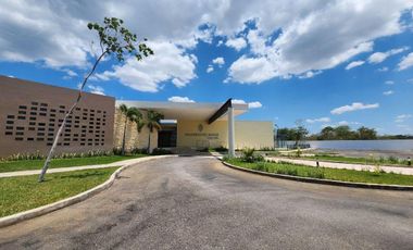 CASA EN MERIDA YUCATAN 3 RECAMARAS CONKAL PRADERAS DEL MAYAB