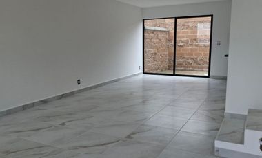 CASA NUEVA EN RENTA ZONA SUR LEÓN, GTO. ARZÚA QUINTA RESIDENCIAL A POCOS METROS DEL BLV. AEROPUERTO.