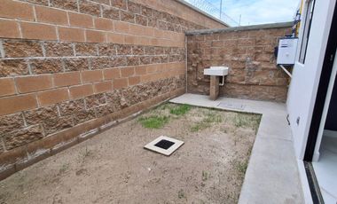 CASA NUEVA EN RENTA ZONA SUR LEÓN, GTO. ARZÚA QUINTA RESIDENCIAL A POCOS METROS DEL BLV. AEROPUERTO.