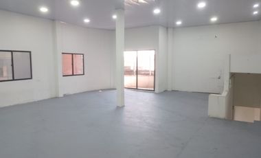 Casa  comercial en arriendo,  parque, Envigado, Antioquia