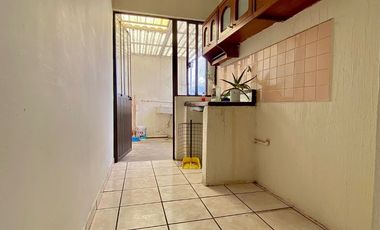 Casa en venta nivel superior Col. Justo Mendoza. Morelia