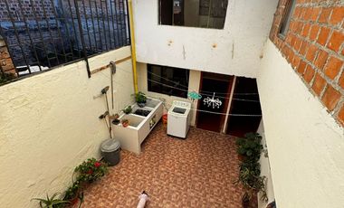 VENTA CASA BARRIO MADRIGAL