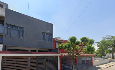 Casa En Venta. Isla Madeira, Jardines De La Cruz, Guadalajara Jalisco.