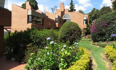 VENDO CASA EN ALTOS DE SUBA
