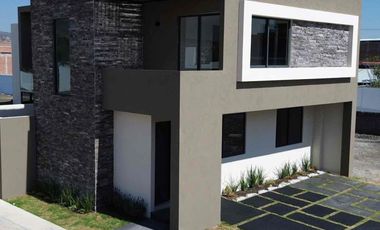 Casa Nueva en Venta en Bugambilias Clupster Residencial