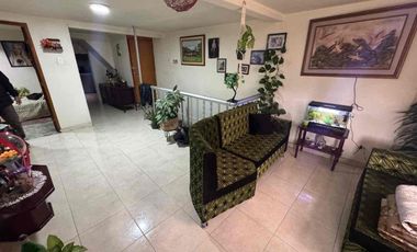 SE VENDE CASA CON RENTAS EN EL BARRIO EL BOSQUE MANIZALES