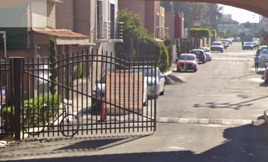 GJL.- CASA EEN CONDOMINIO ADJUDICADA EN VENTA EN LA CALLE PALMERA ROJA 3 COLONIA HACIENDA LAS PALMAS I Y II