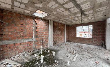 Casa en construcción en venta