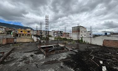 Casa en construcción en venta