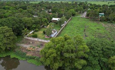 Casa de Descanso en Veracruz con Alberca y Salida Al Río Loc. La Posta