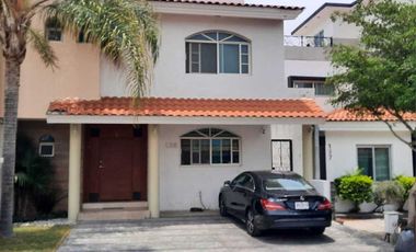 Casa en Venta en Nueva Galicia, Coto Coruña, Tlajomulco de Zúñiga