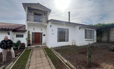 Se arrienda hermosa y amplia casa en Sector los Pinos Reñaca