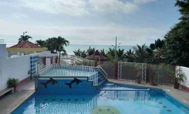 De Venta Hostería en Tonsupa