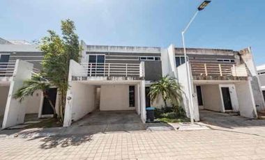 CASA EN VENTA EN CIUDAD DEL CARMEN. BUGAMBILIAS