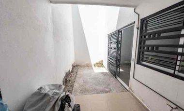 CASA EN VENTA EN CIUDAD DEL CARMEN. BUGAMBILIAS