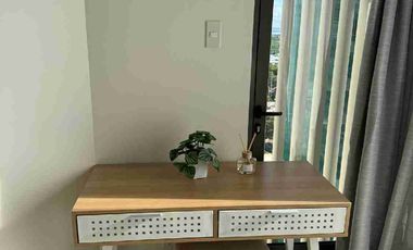 fully furnished 1 bedroom with balcony