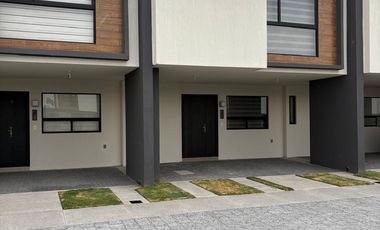 Comoda casa nueva en Aurea Residencial Toluca zona Santin aeropuerto