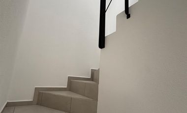 Comoda casa nueva en Aurea Residencial Toluca zona Santin aeropuerto