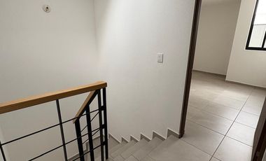 Comoda casa nueva en Aurea Residencial Toluca zona Santin aeropuerto