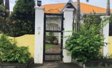 Rest House With Beautiful Garden and Spacious Lot in Tarlac City