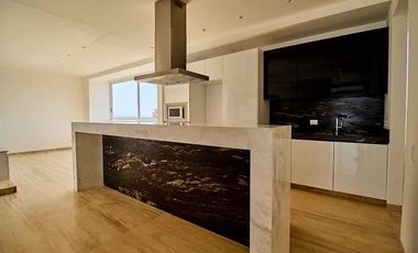 Penthouse en Venta con Roof Garden y Jardines Privados – Torre Vedana, Valle del Porto