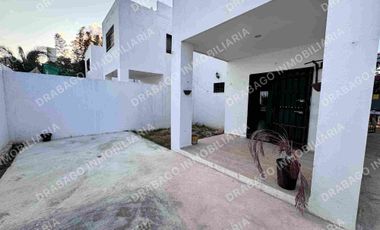 Casa en renta en privada con seguridad en Gran Santa Fe