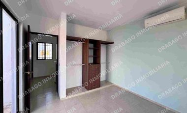 Casa en renta en privada con seguridad en Gran Santa Fe
