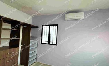 Casa en renta en privada con seguridad en Gran Santa Fe