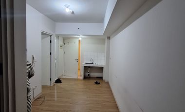 Apartemen Summarecon Springlake 2BR Tower Basella Semi Furnished, Dekat Tol Bekasi Barat